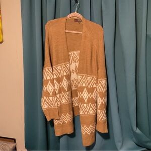Chic Tan Geometric Cardigan